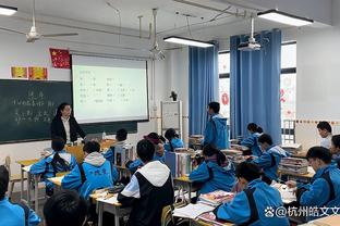 独行侠官方：莱夫利因左脚踝扭伤退出今日比赛